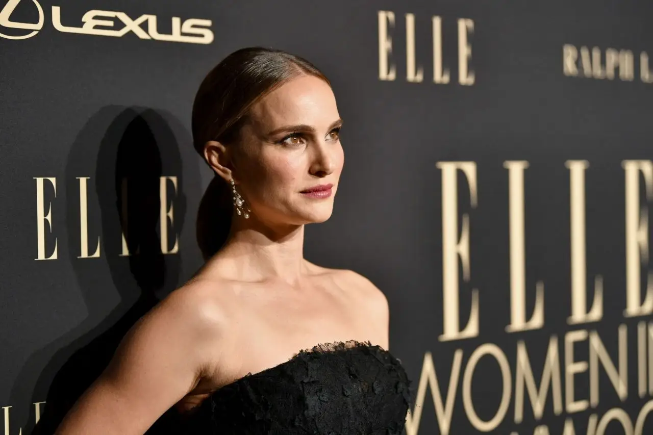 Natalie Portman at ELLEs 2019 Annual Women In Hollywood Event